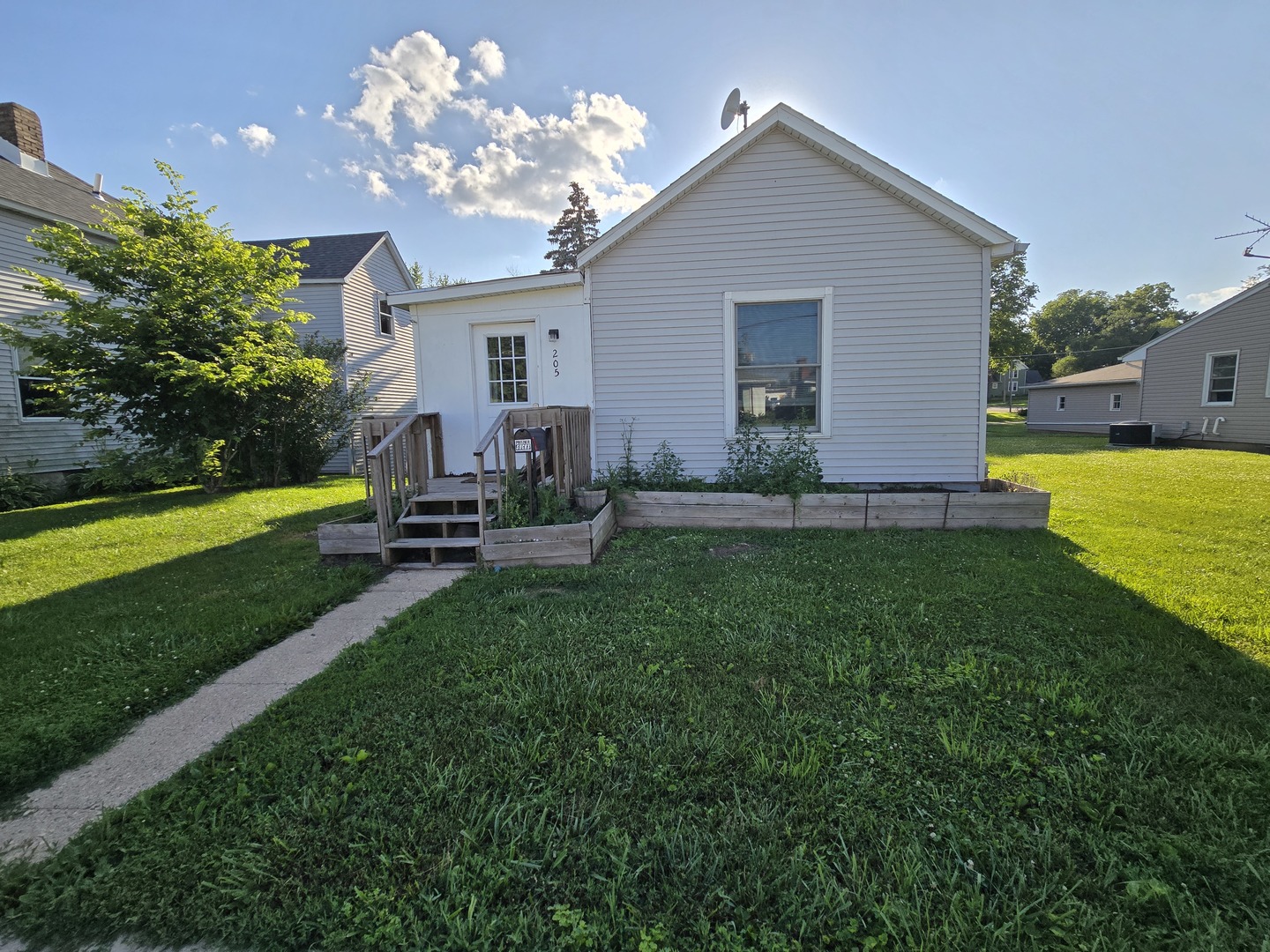 205 S Congress Avenue Property Photo 1