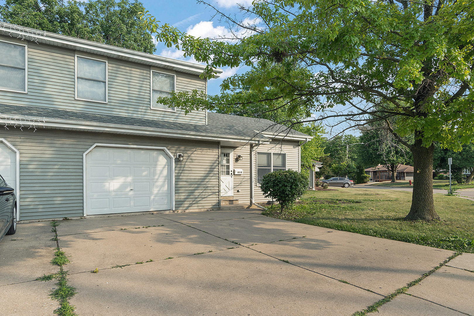 831 Horseshoe Drive B Property Photo 1