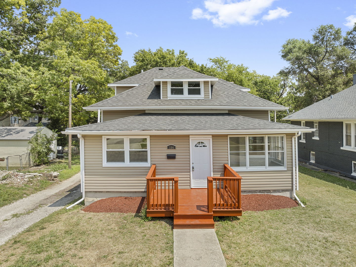 104 Seeser Street Property Photo 1