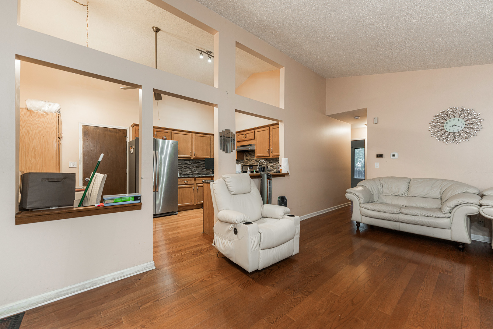 2322 Weatherford Lane Property Photo 4