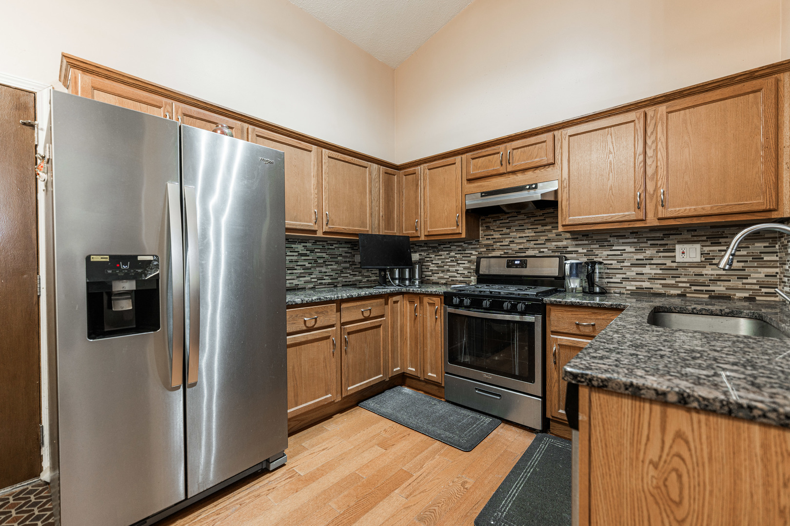 2322 Weatherford Lane Property Photo 6
