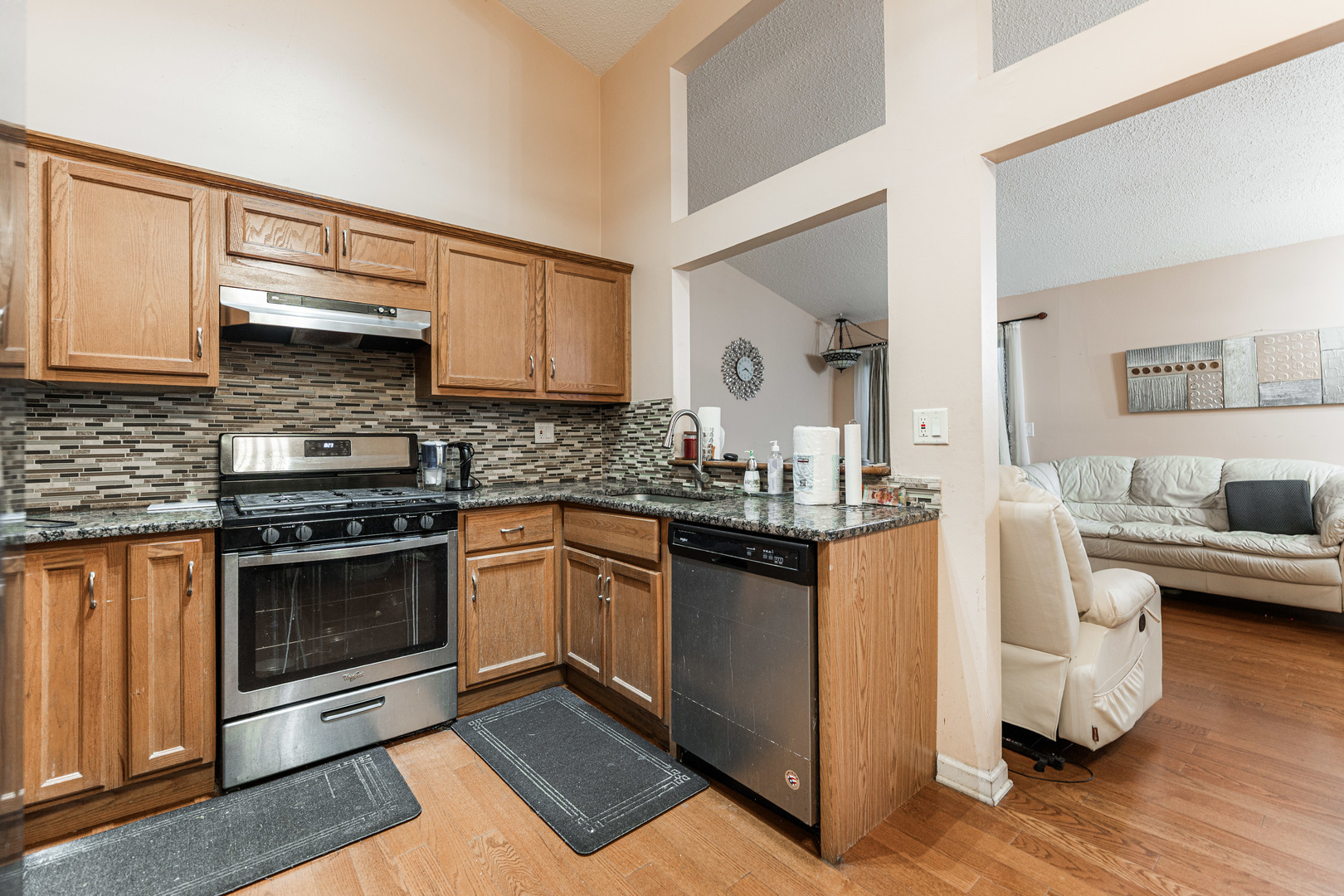 2322 Weatherford Lane Property Photo 7
