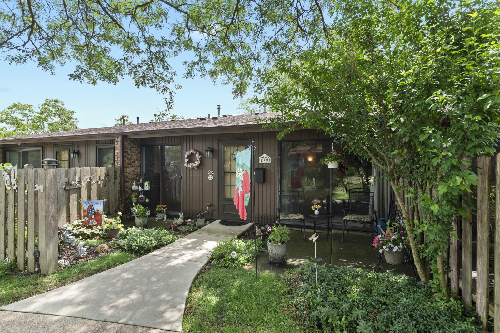 485 Raintree Court B Property Photo 1