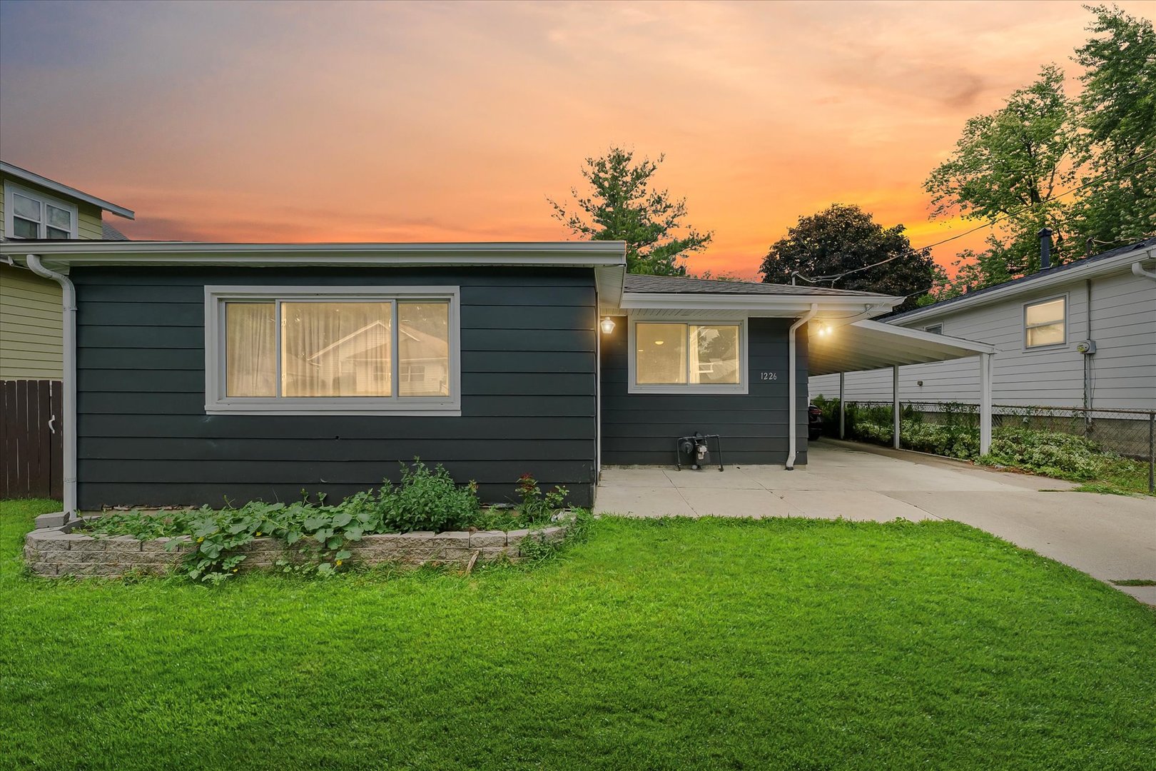 1226 Low Street Property Photo 1