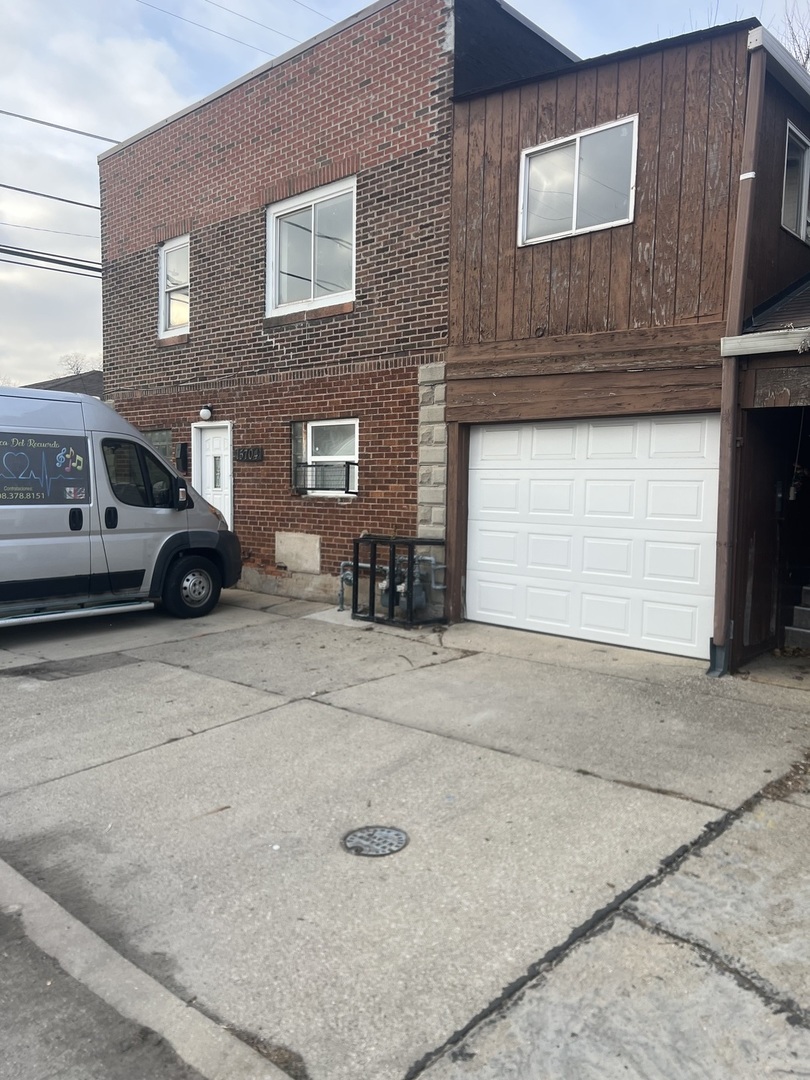 15704 Willard Avenue Property Photo 1