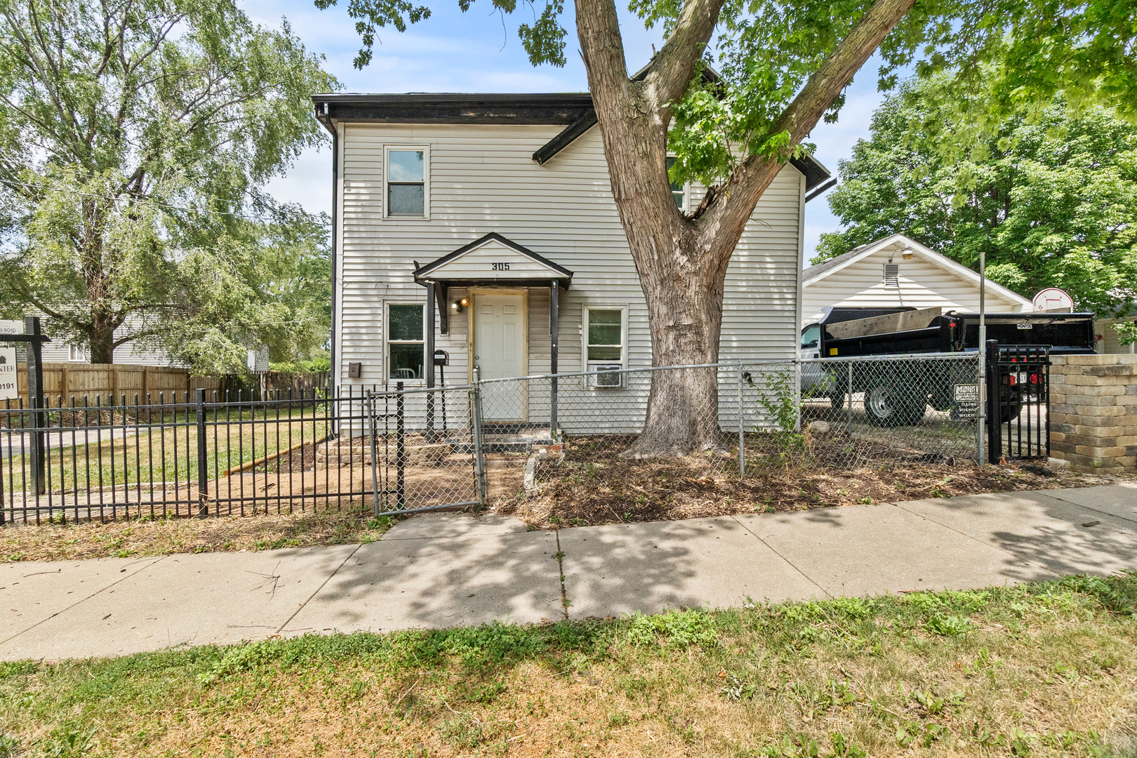 305 Irving Street