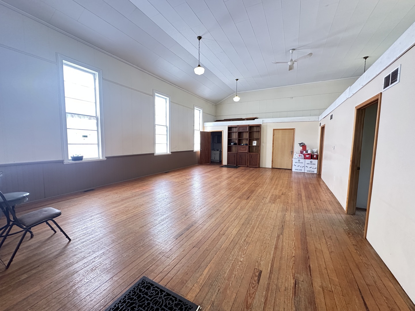 21027 Prairie Chapel Road Property Photo 8