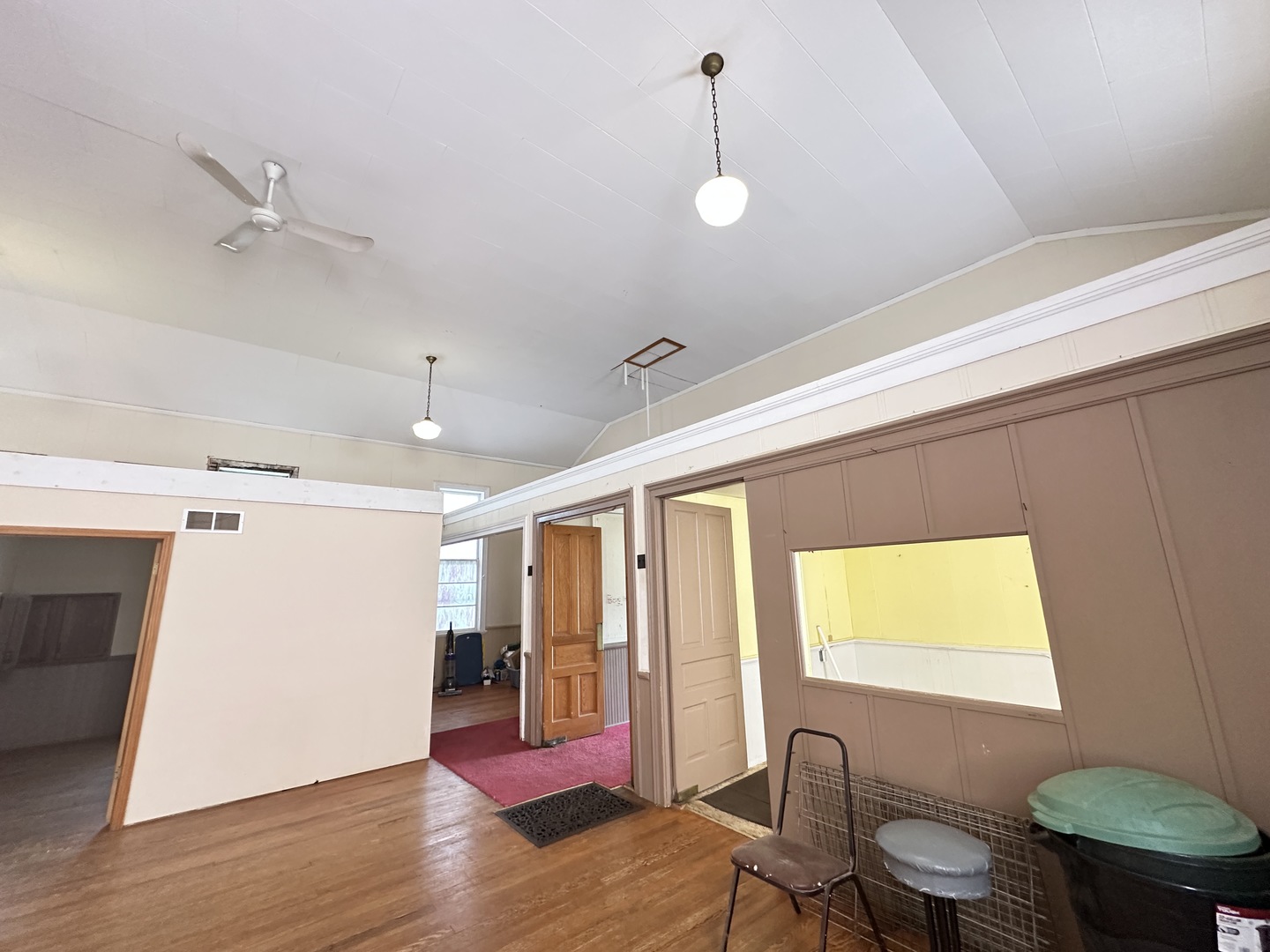 21027 Prairie Chapel Road Property Photo 10