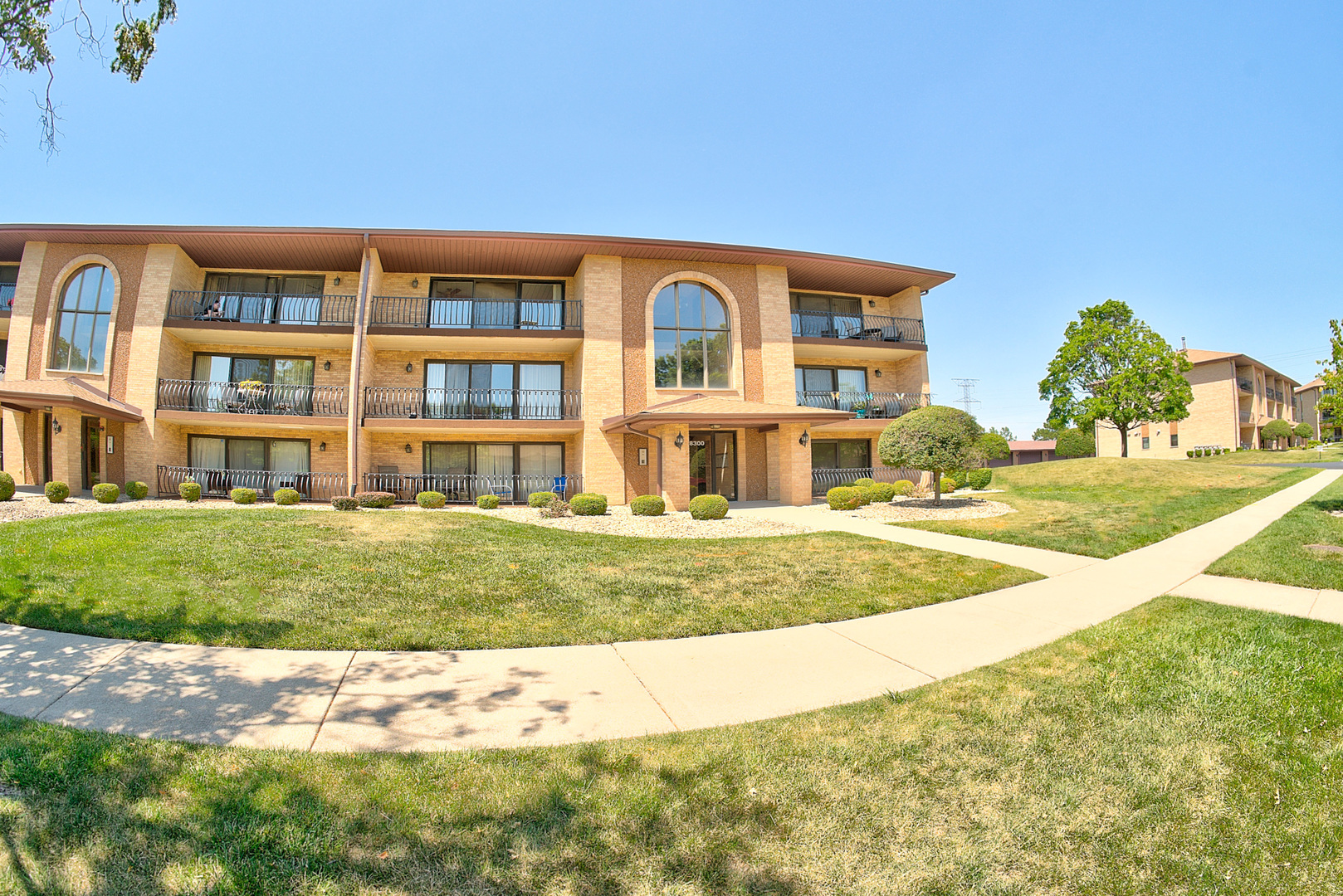 8300 160th Place 3e Property Photo 1