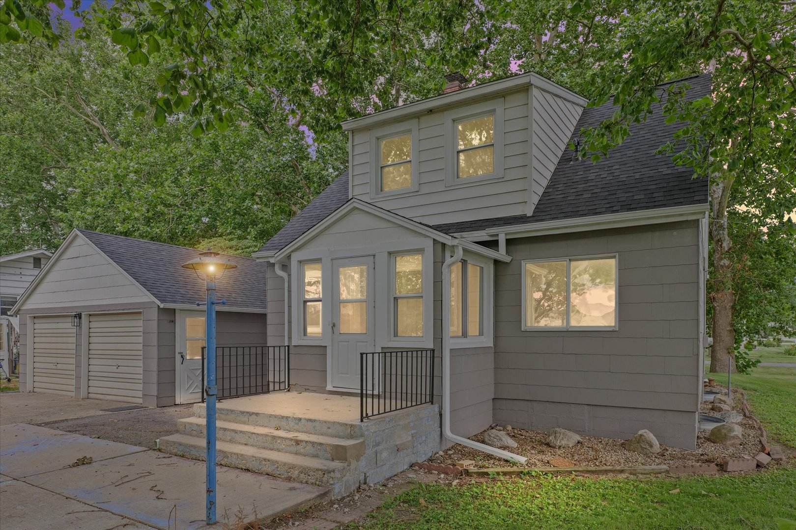 105 N Madison Street Property Photo 1