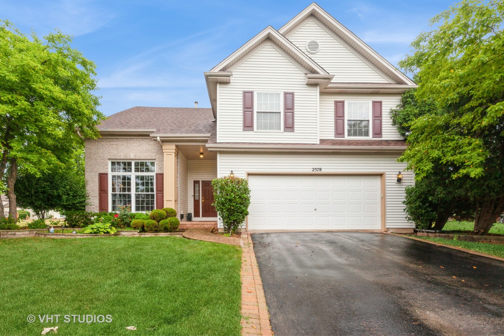 2578 Crestview Drive Property Photo 1