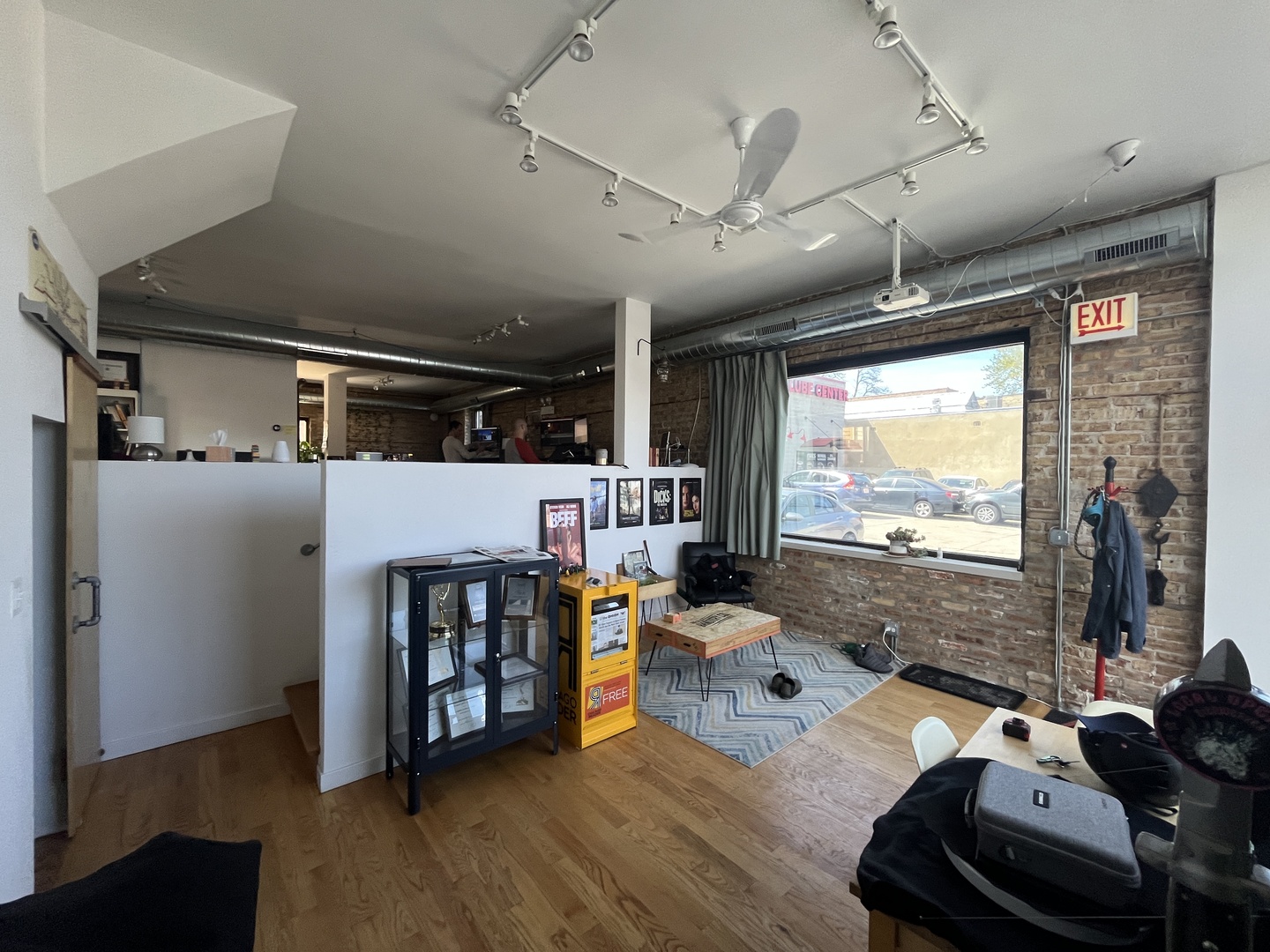 4226 N Pulaski Road Property Photo 3