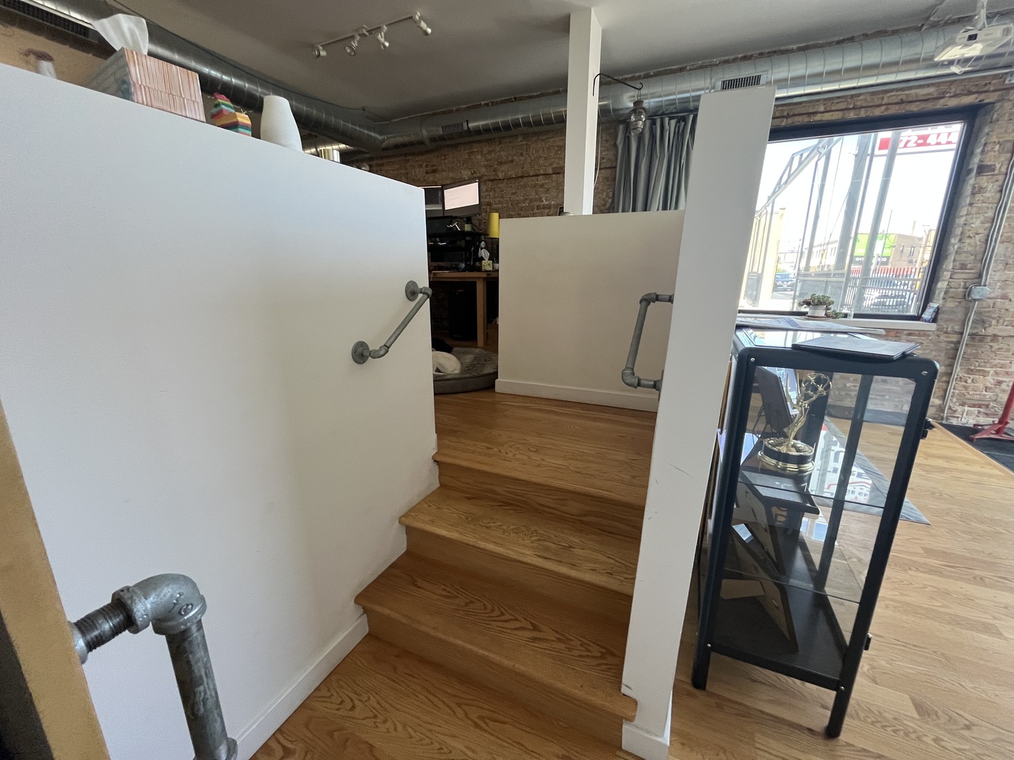 4226 N Pulaski Road Property Photo 4