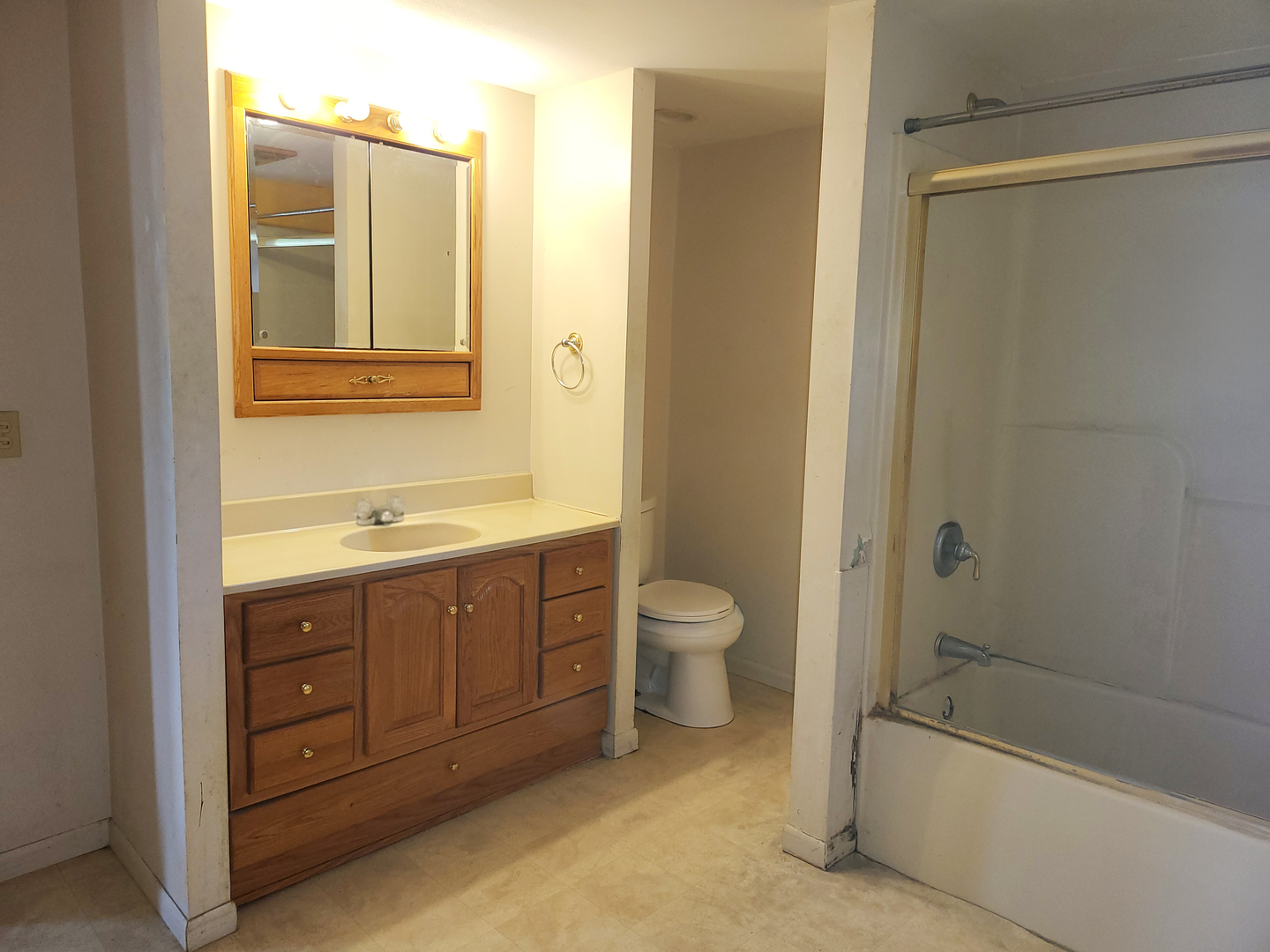 67 S Somonauk Road Property Photo 10