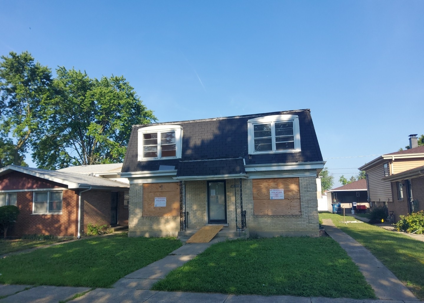 15944 Paulina Street Property Photo 1