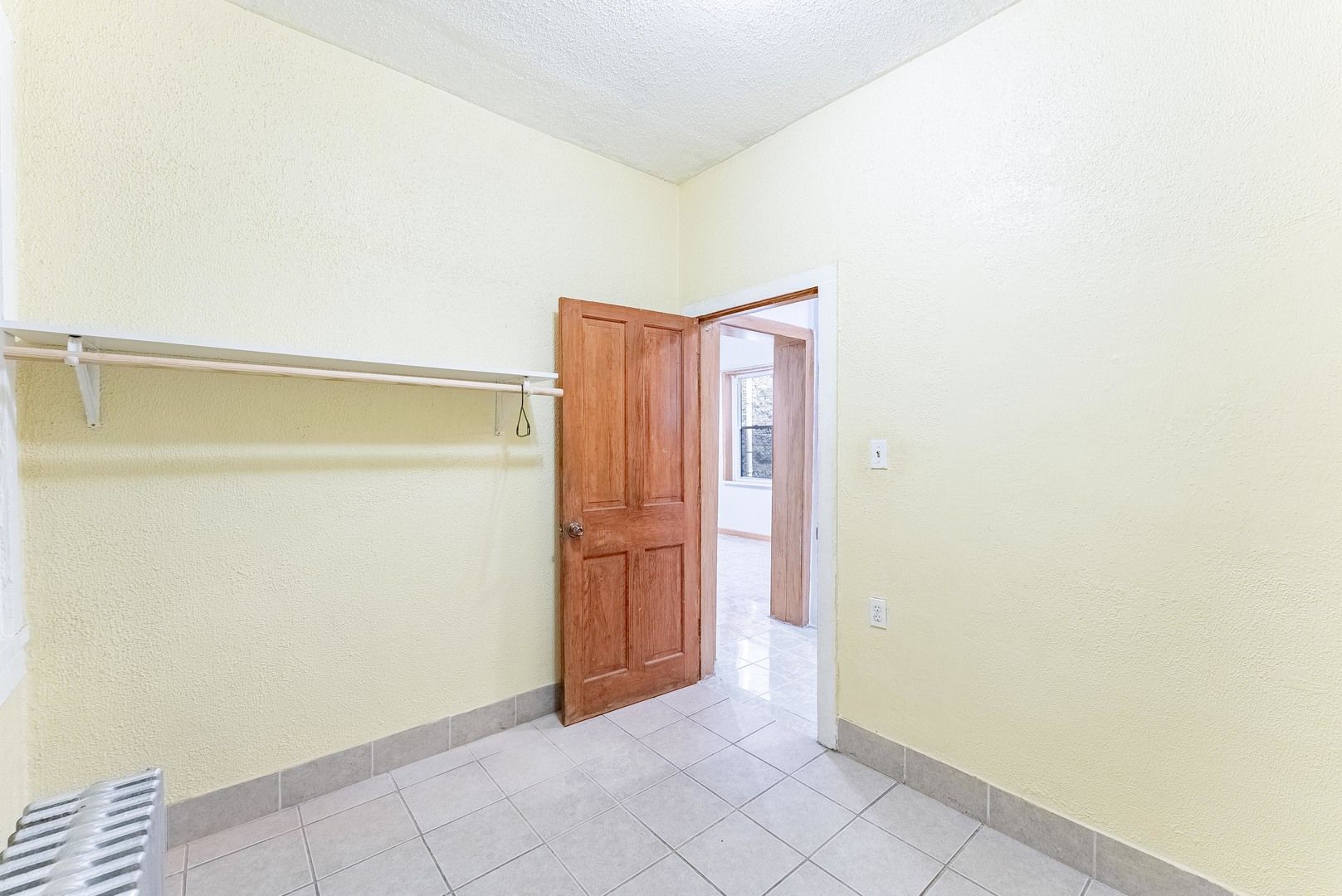 824 N California Avenue Property Photo 5