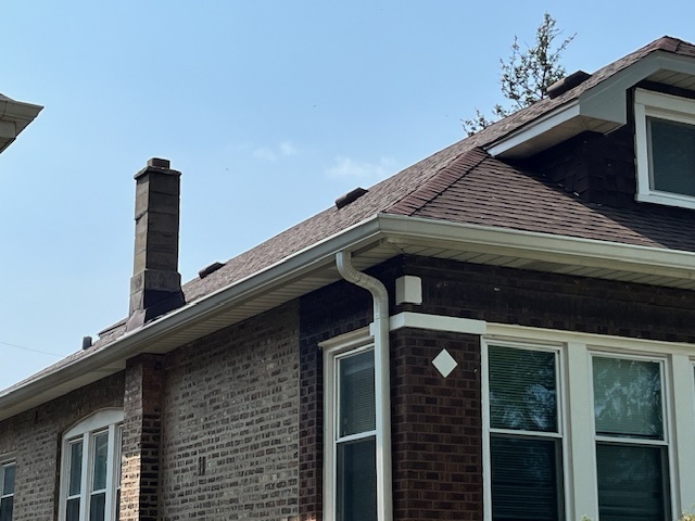 2722 Euclid Avenue Property Photo 3