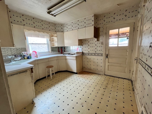 2722 Euclid Avenue Property Photo 12