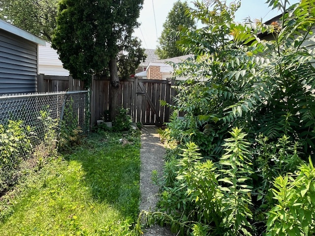 2722 Euclid Avenue Property Photo 26