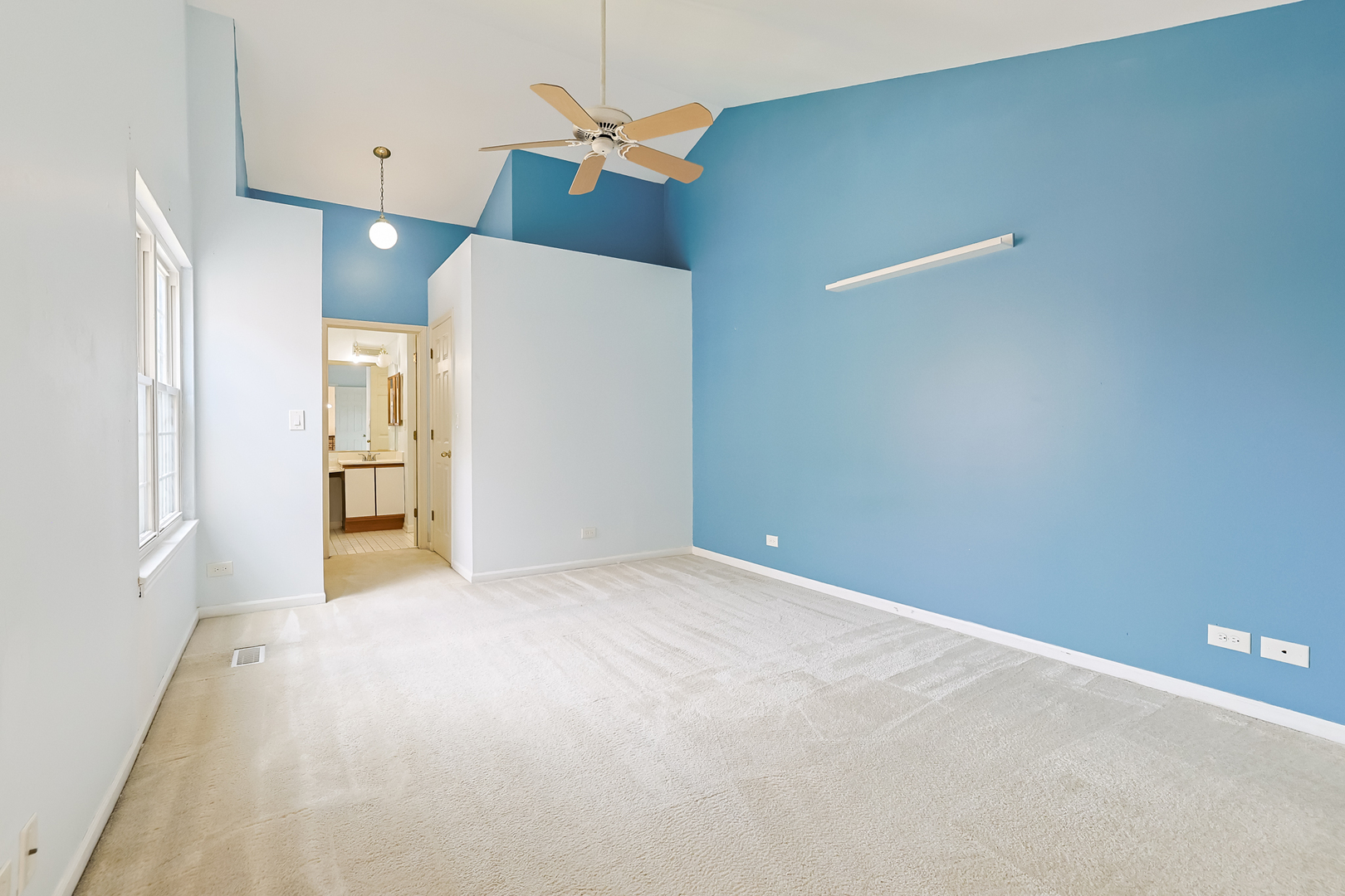 1521 Whitman Court Property Photo 23