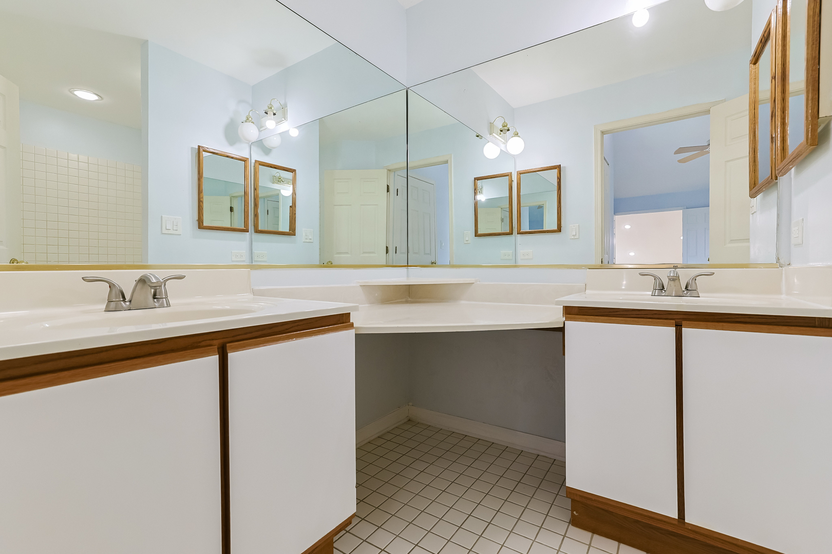 1521 Whitman Court Property Photo 30