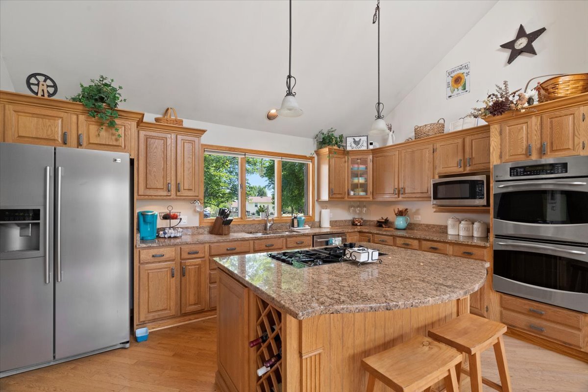 344 Prairie Avenue Property Photo 7