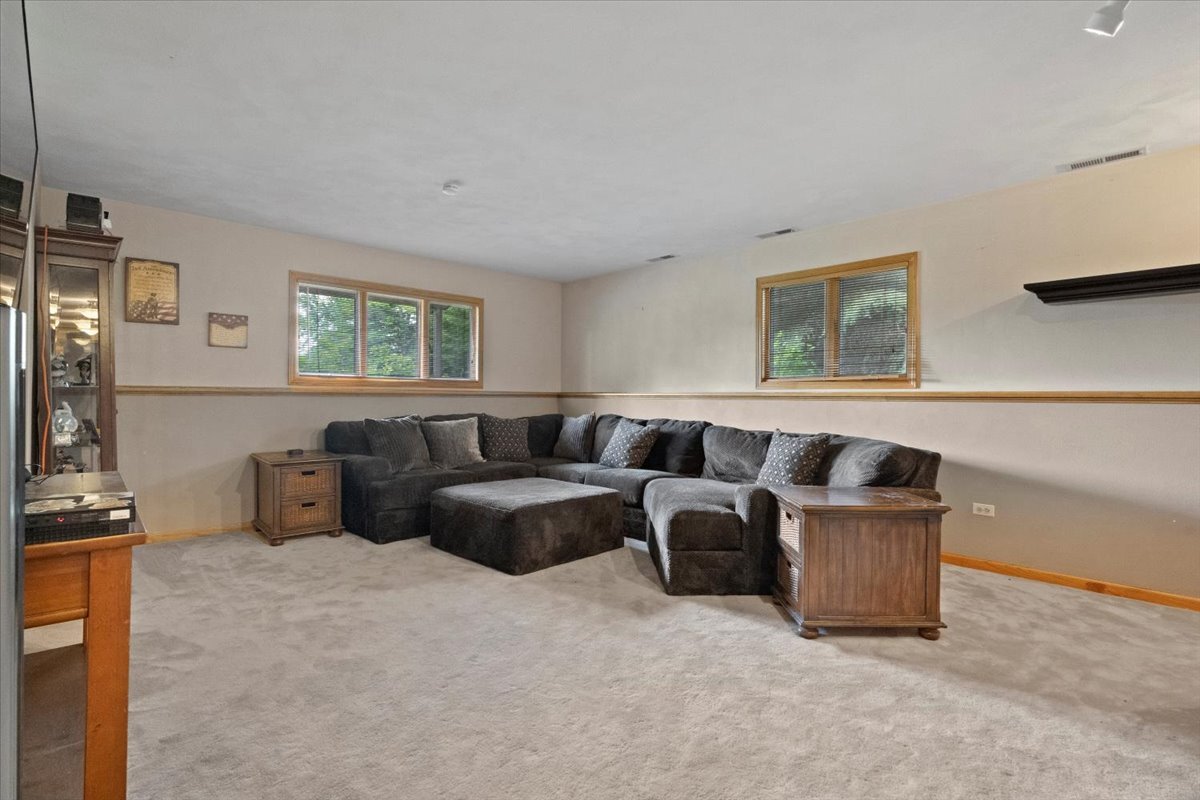 344 Prairie Avenue Property Photo 24