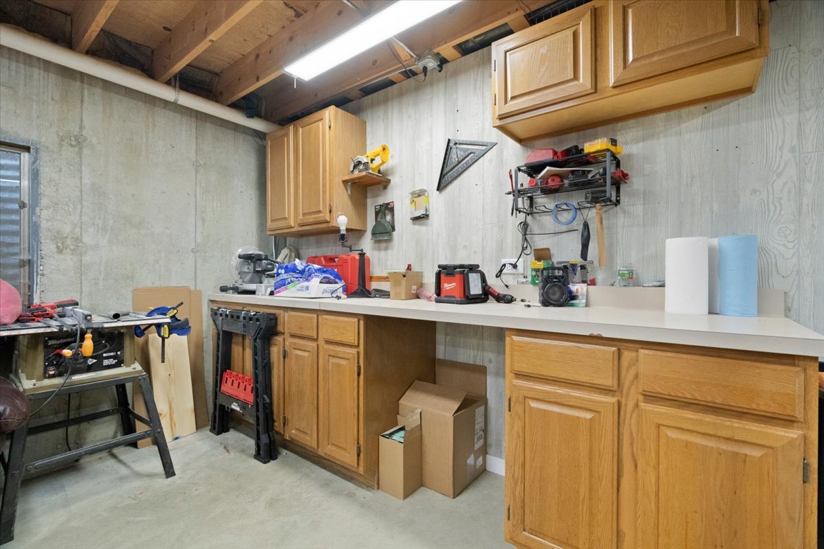 344 Prairie Avenue Property Photo 27
