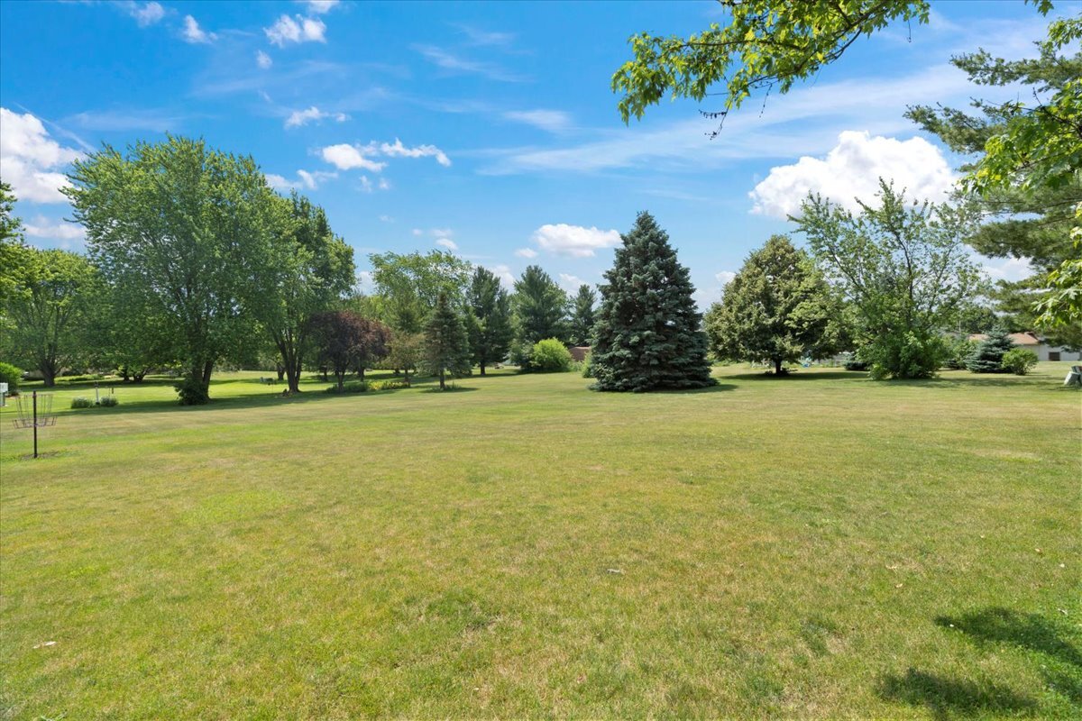 344 Prairie Avenue Property Photo 38