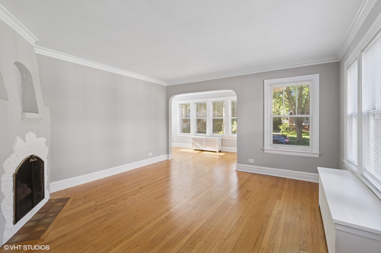 1524 Forest Avenue Property Photo 3