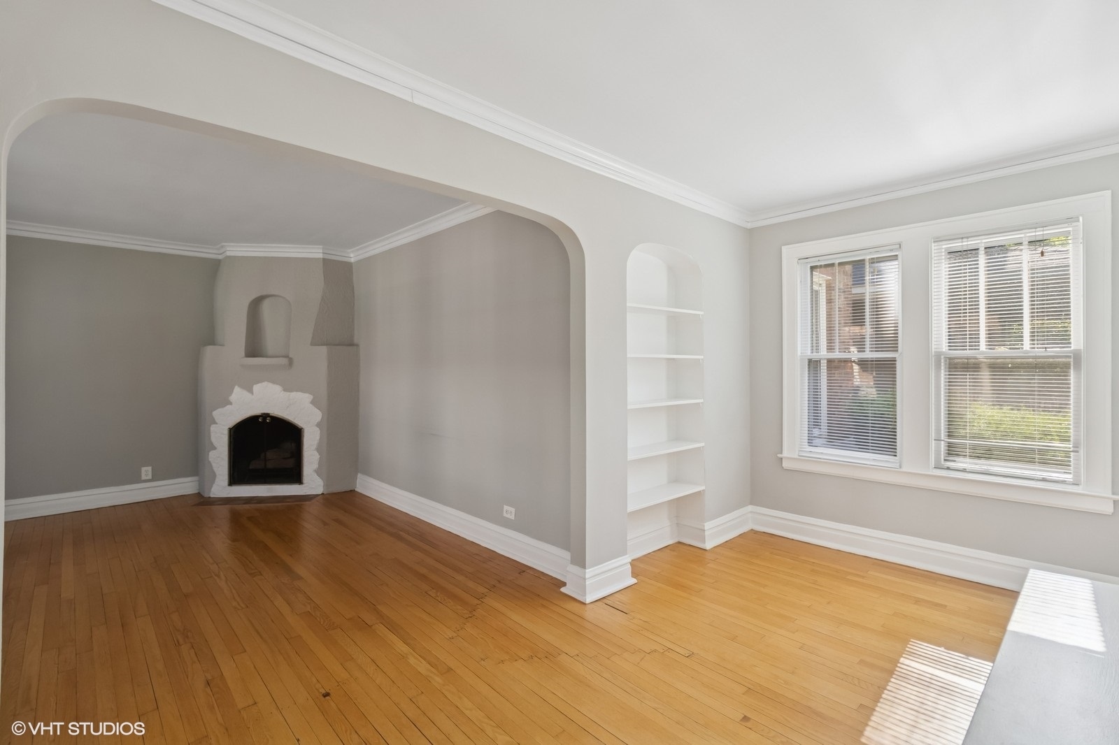 1524 Forest Avenue Property Photo 5