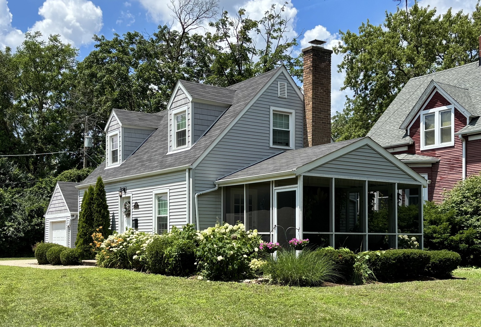 1526 Walnut Street Property Photo 1
