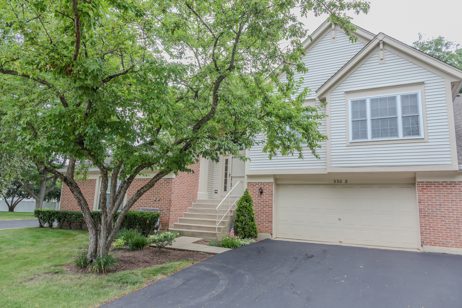 330 Ashford Circle 2 Property Photo 1