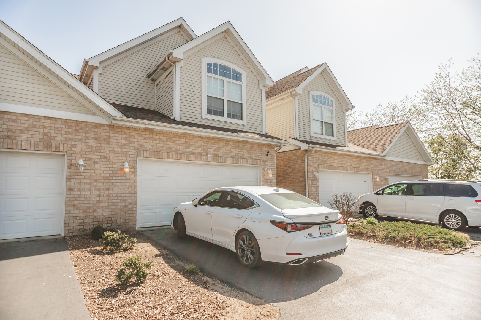 16146 Hillcrest Circle Property Photo 1