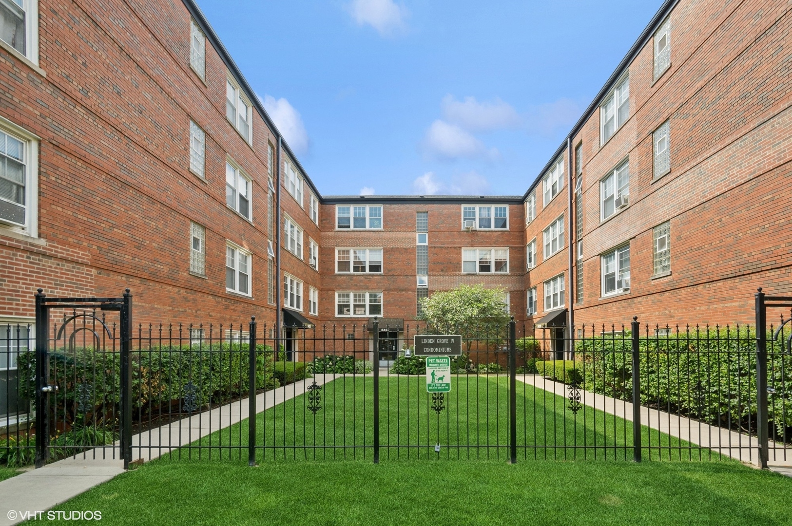 2427 W Farragut Avenue 1a Property Photo 1