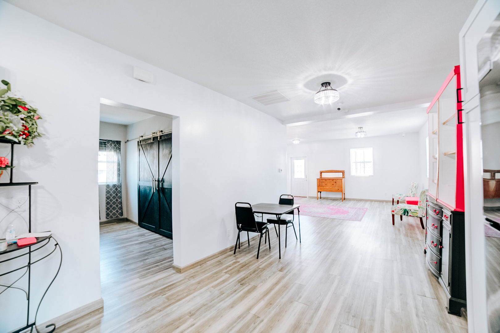 100 E Lyle Street Property Photo 17