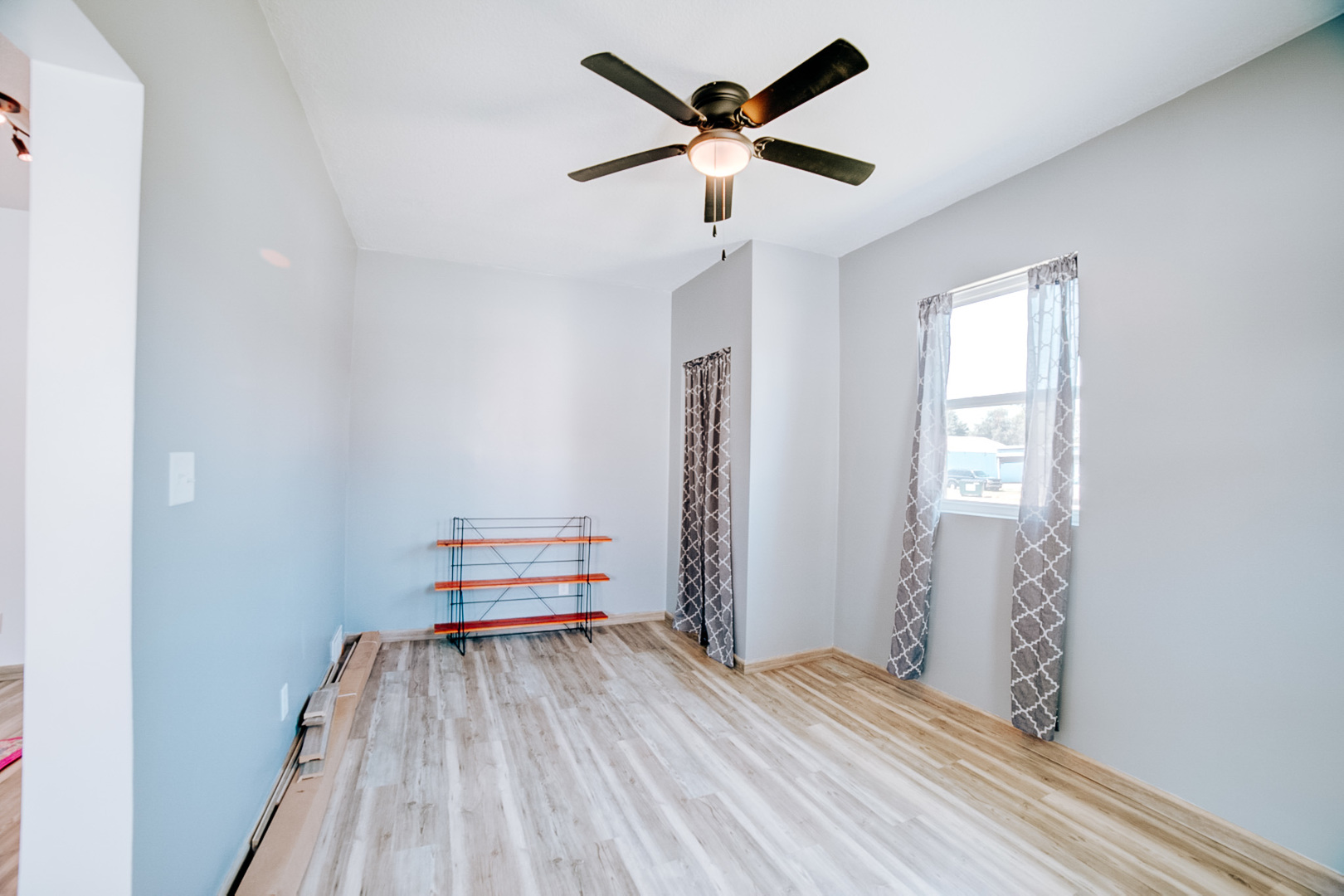 100 E Lyle Street Property Photo 27
