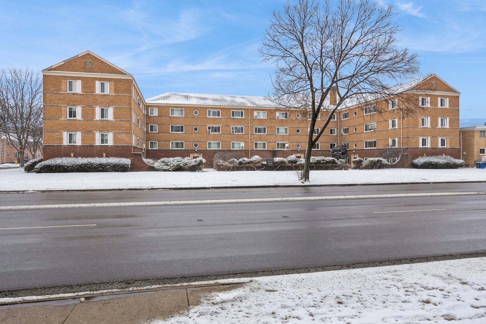 1110 N Harlem Avenue 1n Property Photo 1