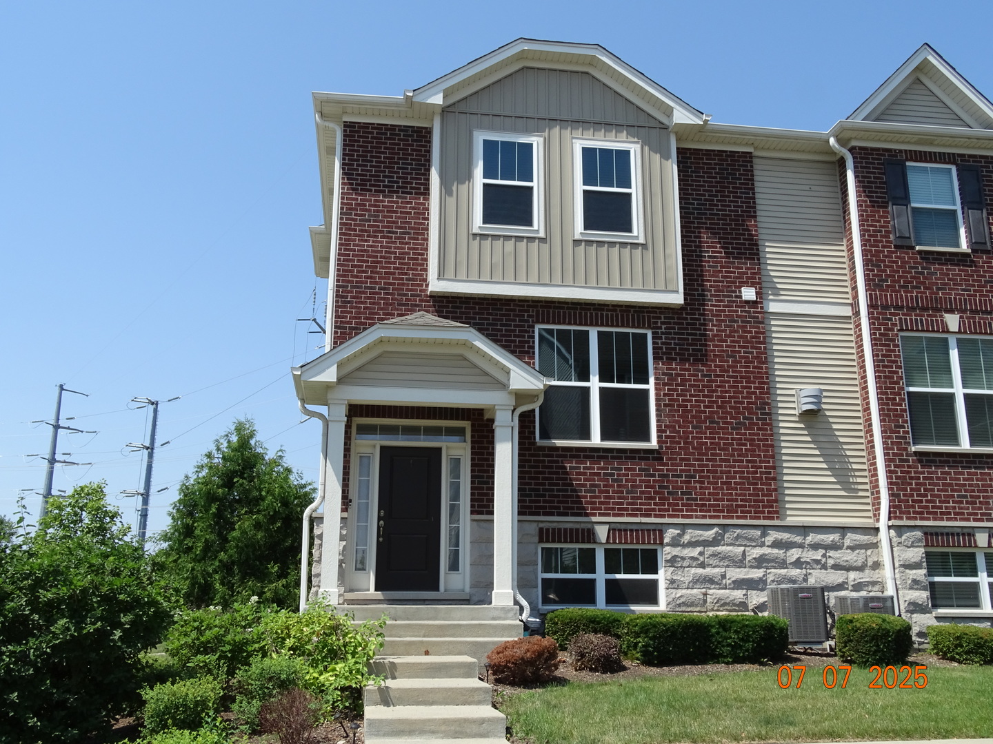 1108 Evergreen Avenue Property Photo 1