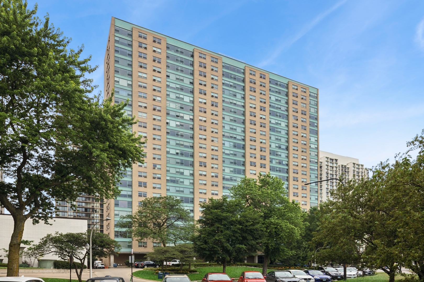 3180 N Lake Shore Drive 3b Property Photo 1