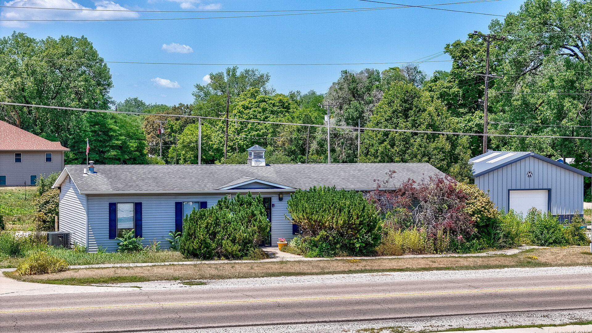 1313 Chestnut Street Property Photo 2