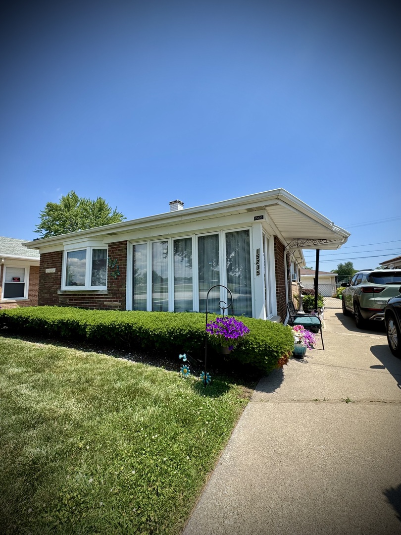 15235 Cottage Grove Avenue Property Photo 1