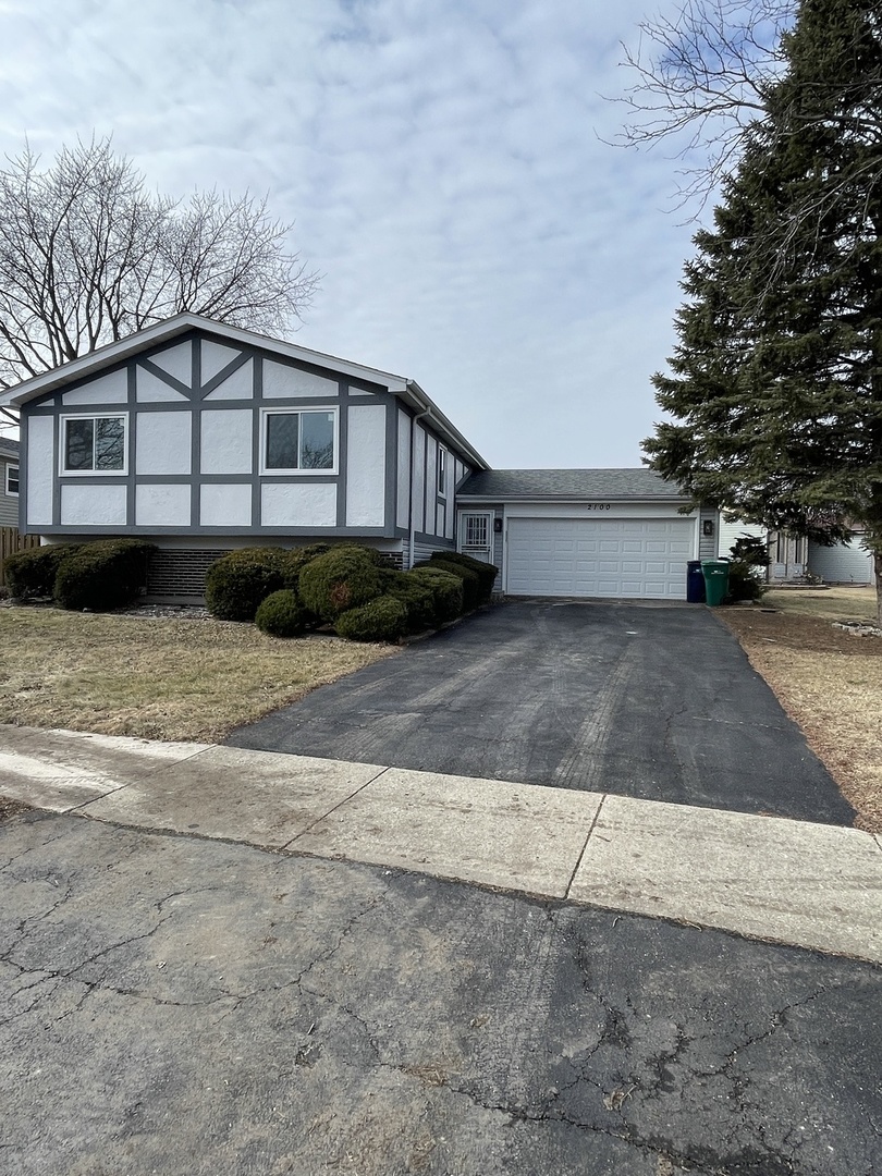 2100 Lloyd Avenue Property Photo 1