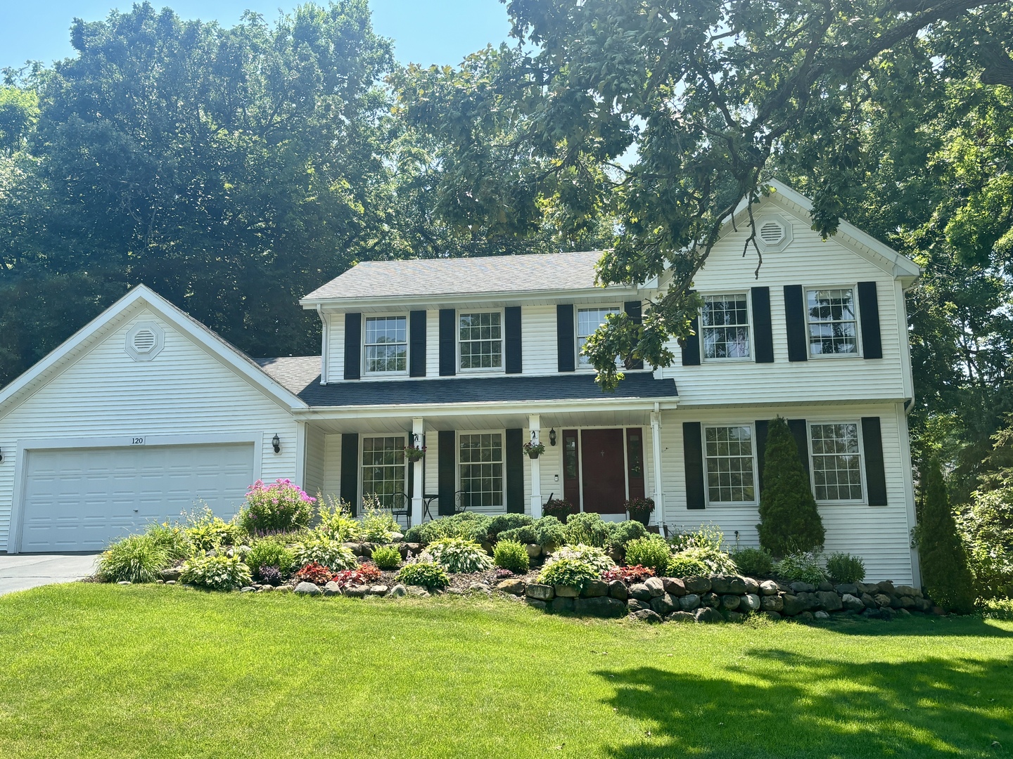120 Colebrook Place Property Photo 1