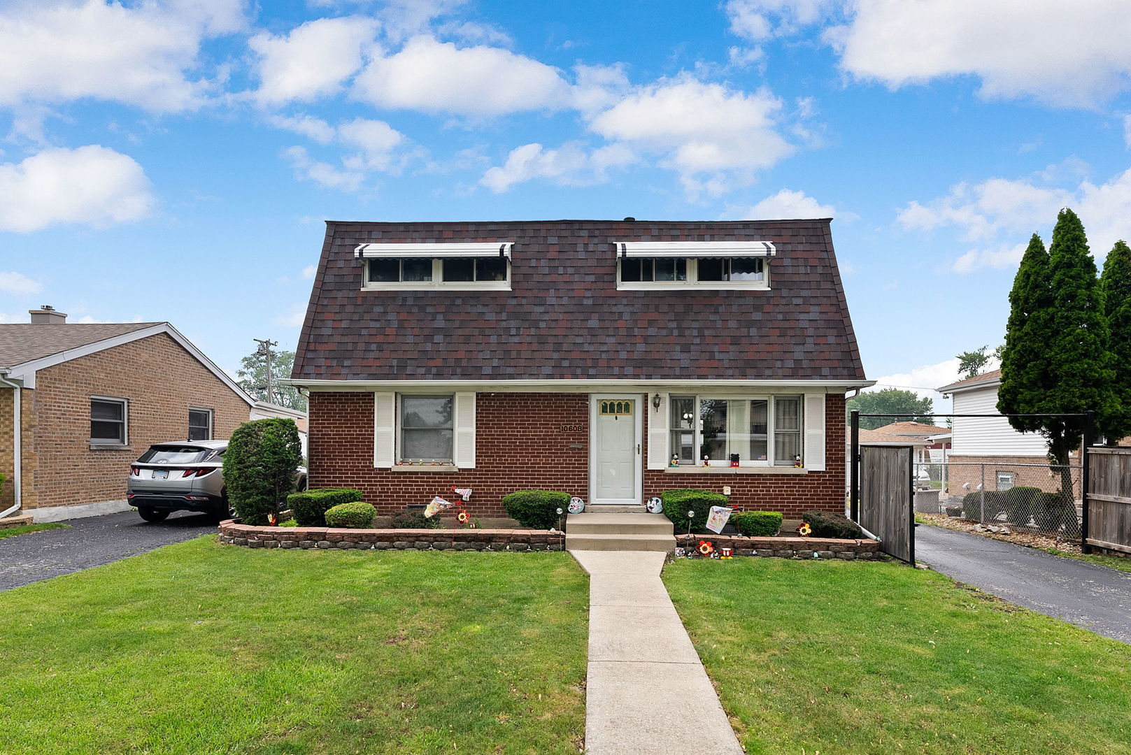 10608 Moody Avenue Property Photo 1