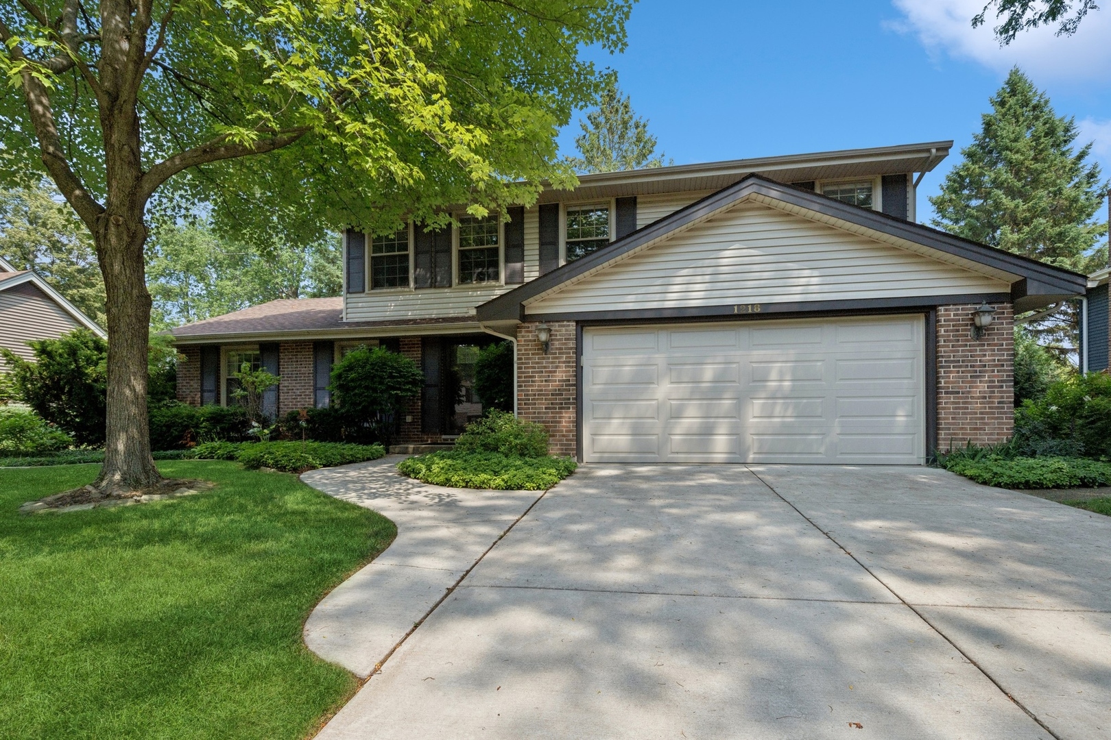 1218 Sussex Lane