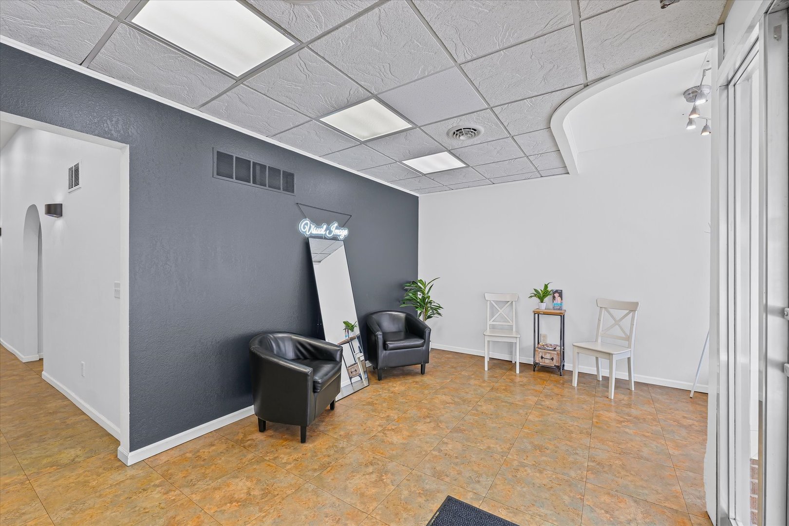 103 N Main Street Property Photo 6
