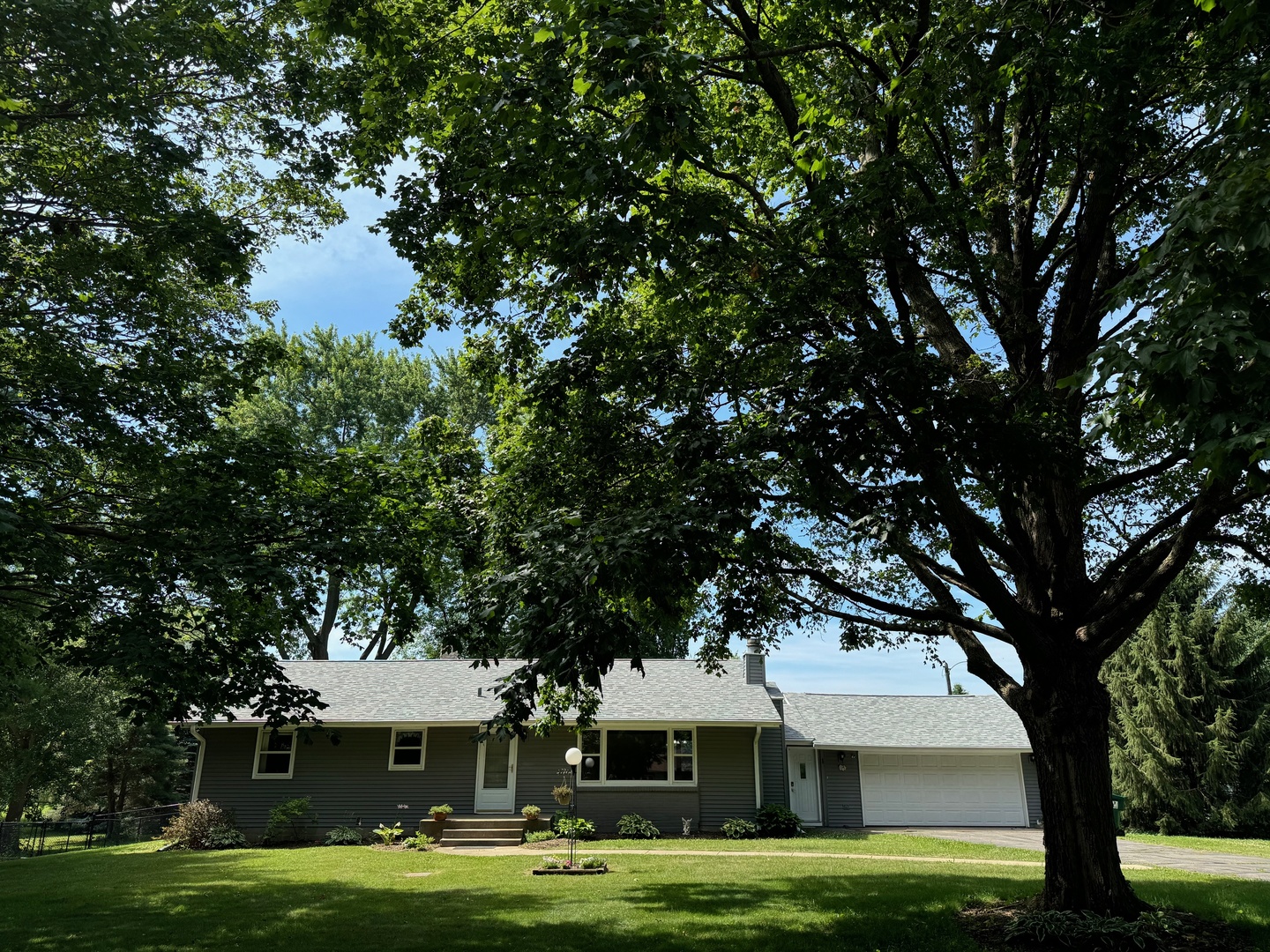 1536 Marberly Drive Property Photo 1