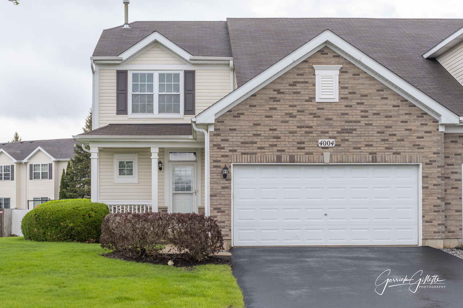 4004 Shoeger Court Property Photo 1