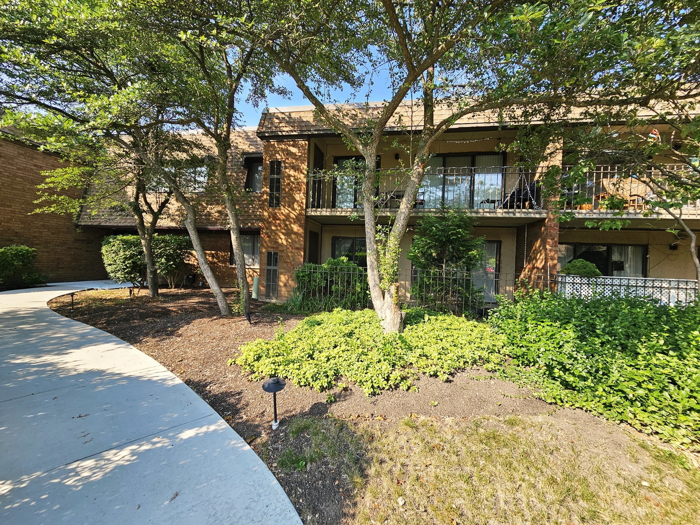 50 Old Oak Drive 114 Property Photo 1